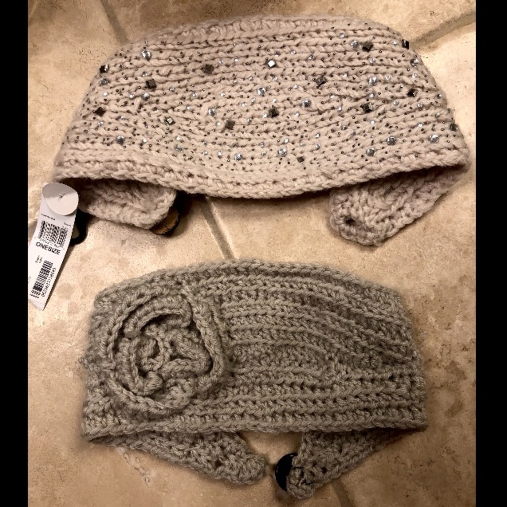NWT set of 2 head scarves